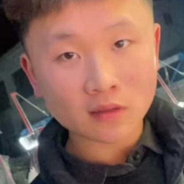 22岁岁河南单身帅哥 - 平凉吉缘网